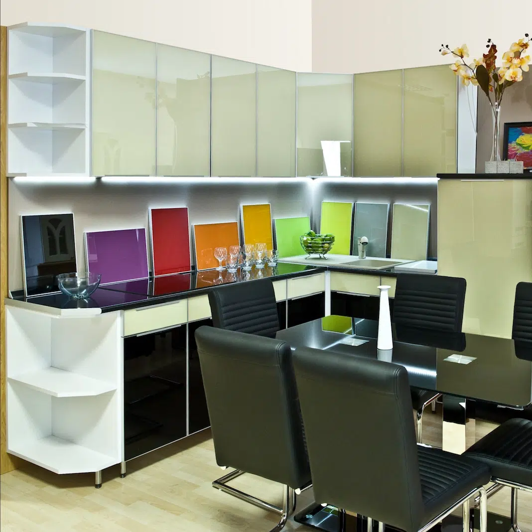 Magasfényű konyhabútor